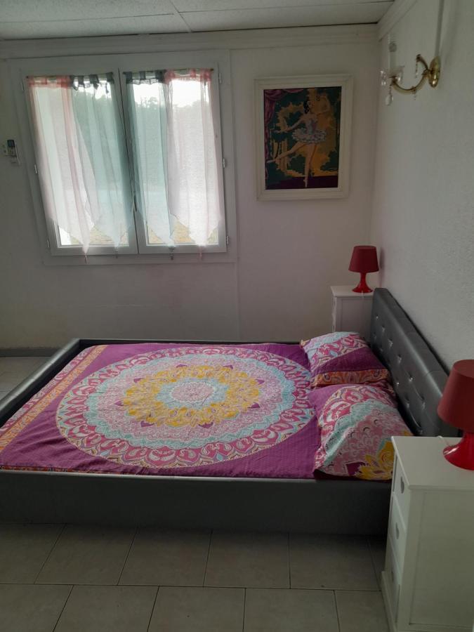 Auberge Des Garrigues Nîmes Kültér fotó