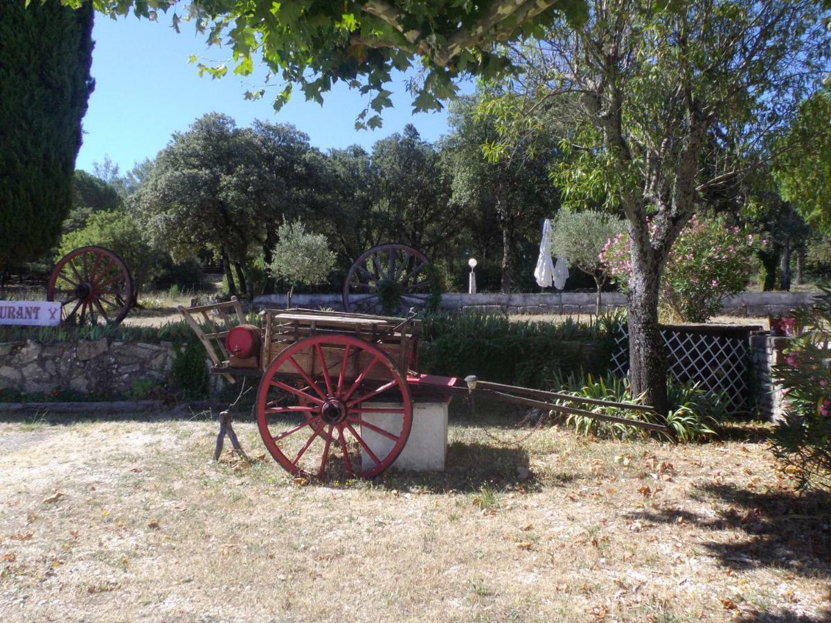 Auberge Des Garrigues Nîmes Kültér fotó