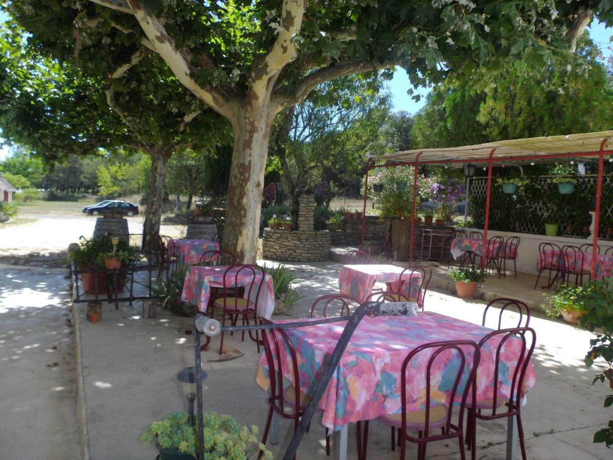 Auberge Des Garrigues Nîmes Kültér fotó